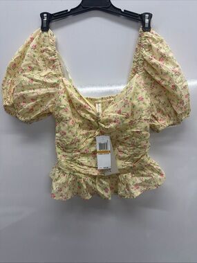 Kingston Grey Crop Top Small 
Crop Top - Yellow